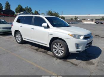  Salvage Toyota Highlander