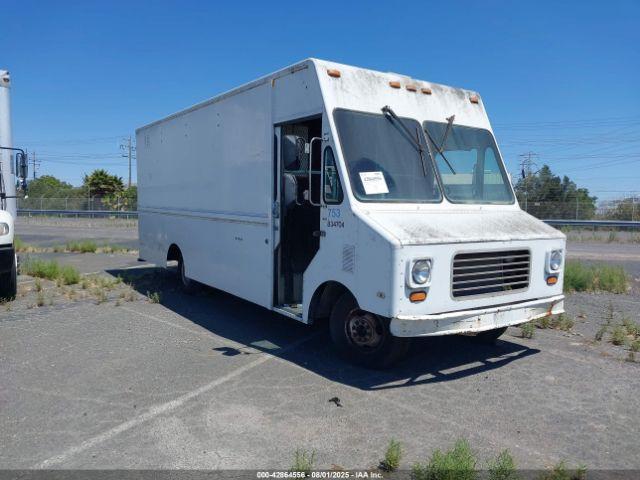  Salvage Chevrolet P30