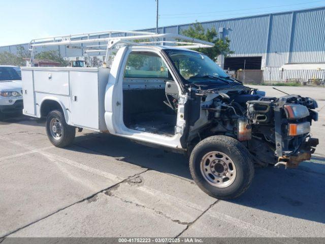  Salvage Chevrolet Silverado 2500