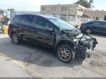  Salvage Toyota Prius v