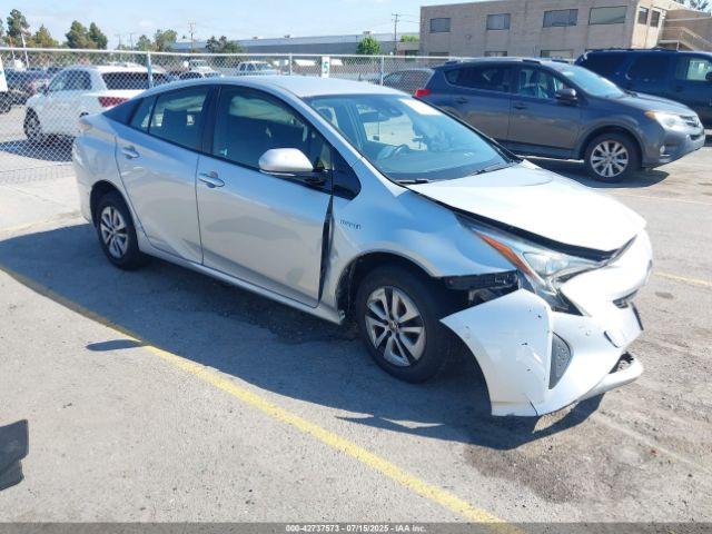  Salvage Toyota Prius