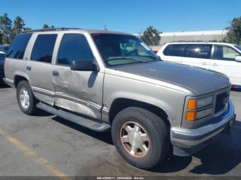  Salvage GMC Yukon