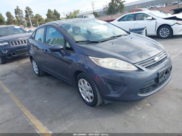  Salvage Ford Fiesta