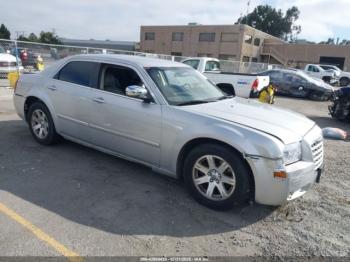  Salvage Chrysler 300