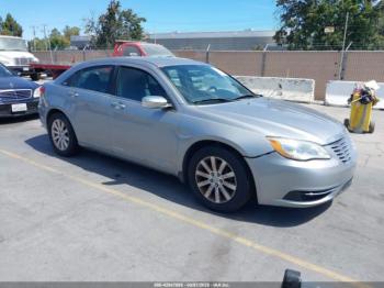  Salvage Chrysler 200
