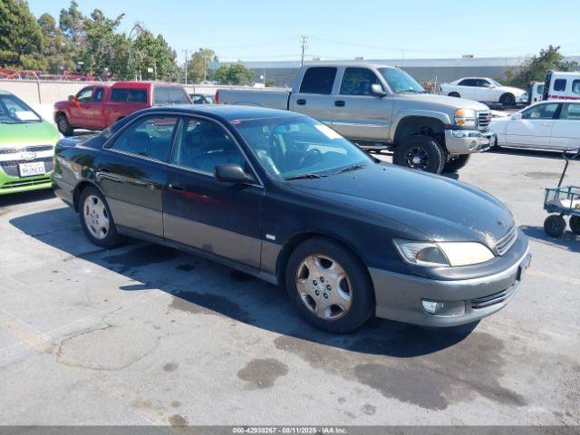  Salvage Lexus Es