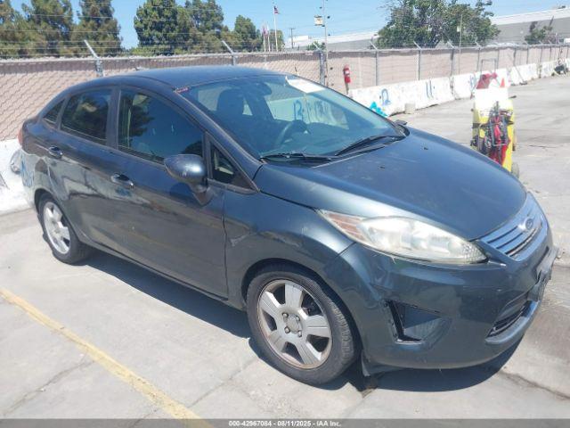  Salvage Ford Fiesta