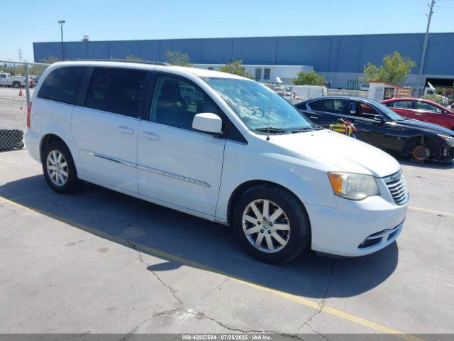  Salvage Chrysler Town & Country