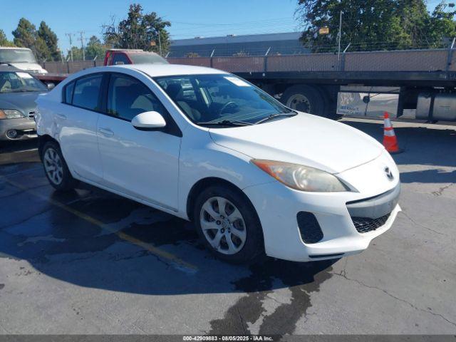  Salvage Mazda Mazda3