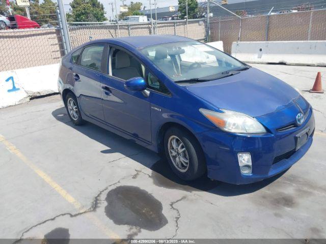  Salvage Toyota Prius