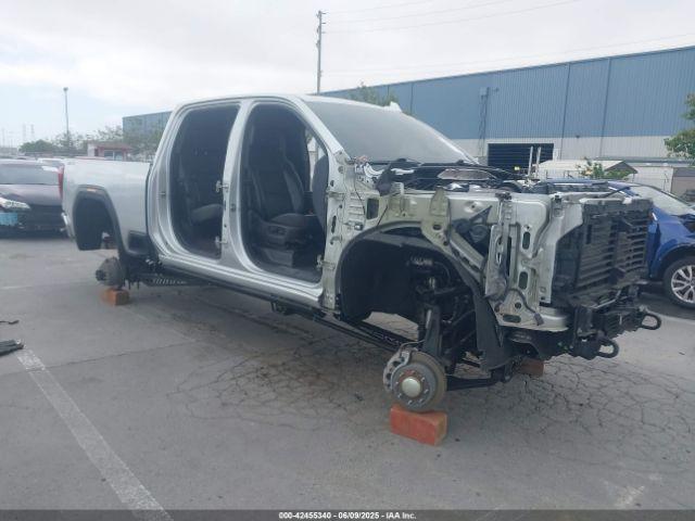  Salvage General Motors Sierra 2500HD