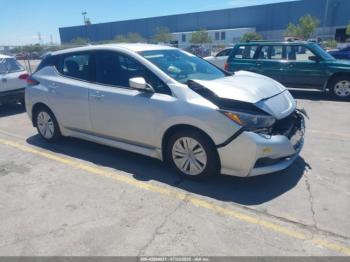  Salvage Nissan LEAF