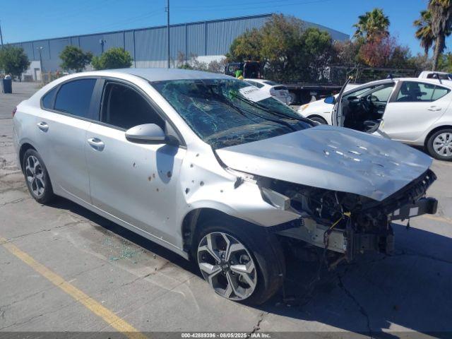  Salvage Kia Forte