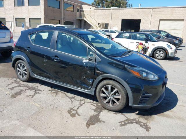  Salvage Toyota Prius c