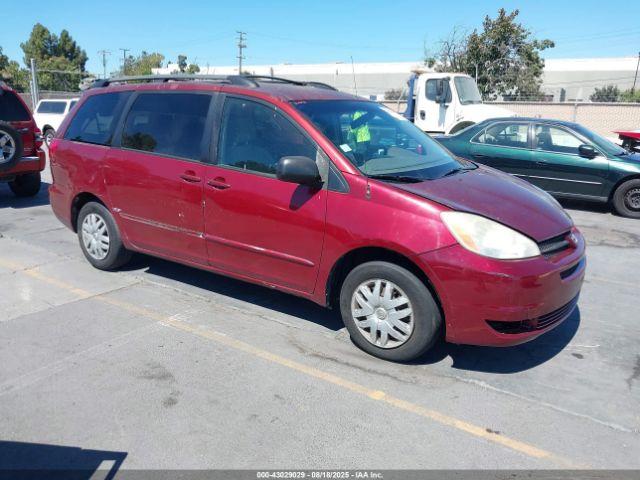  Salvage Toyota Sienna