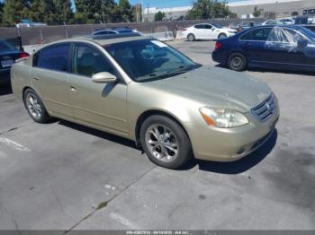  Salvage Nissan Altima