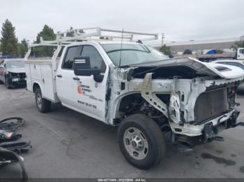 Salvage Chevrolet Silverado 2500
