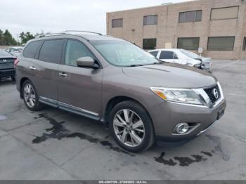 Salvage Nissan Pathfinder
