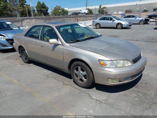  Salvage Lexus Es