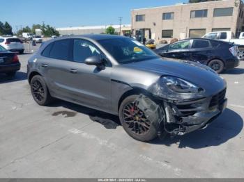  Salvage Porsche Macan
