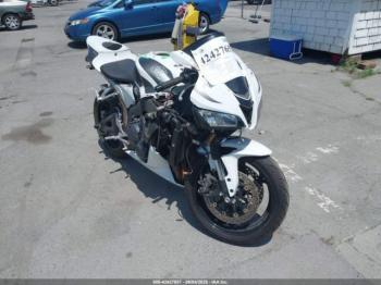  Salvage Honda Cbr600