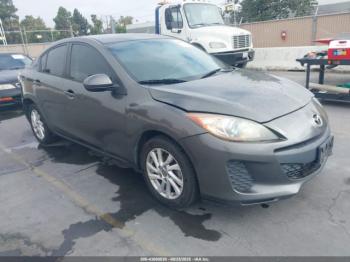  Salvage Mazda Mazda3