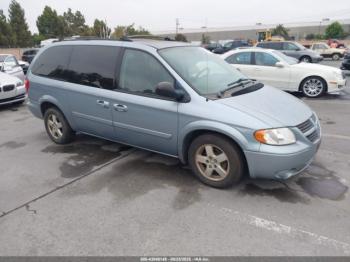  Salvage Dodge Grand Caravan