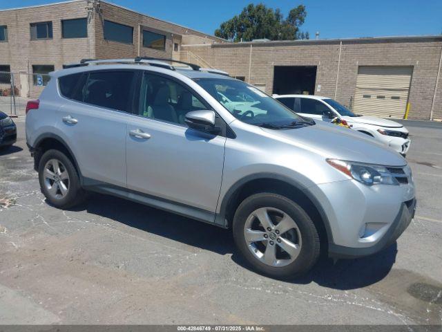  Salvage Toyota RAV4