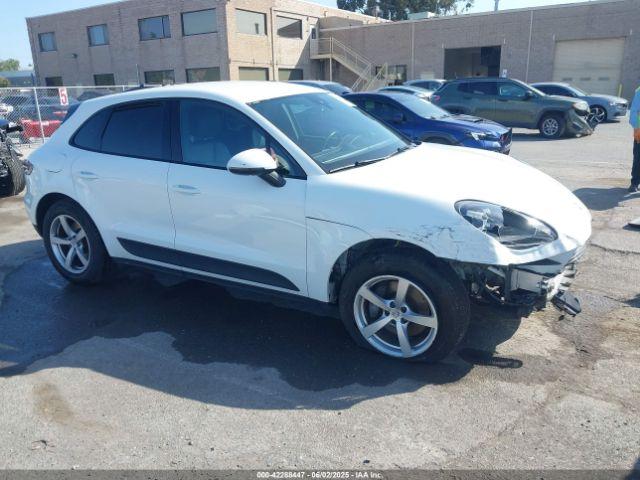  Salvage Porsche Macan
