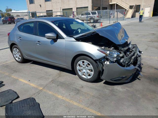  Salvage Mazda Mazda3
