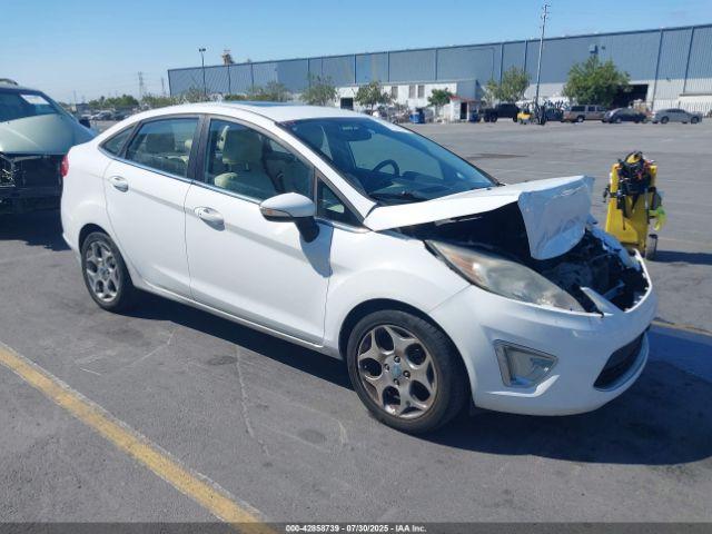  Salvage Ford Fiesta
