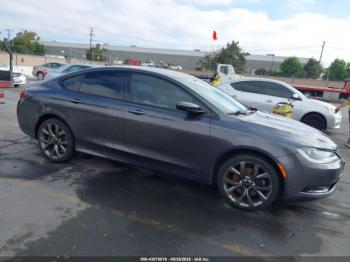  Salvage Chrysler 200