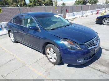  Salvage Nissan Altima