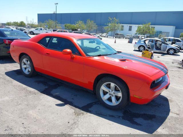  Salvage Dodge Challenger