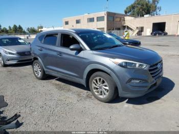  Salvage Hyundai TUCSON