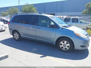  Salvage Toyota Sienna