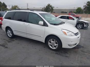  Salvage Toyota Sienna