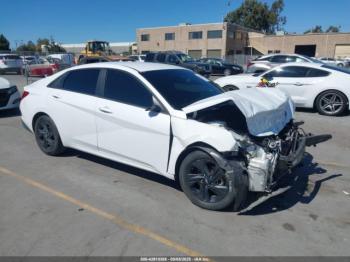  Salvage Hyundai ELANTRA