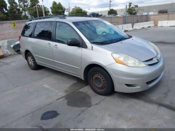  Salvage Toyota Sienna