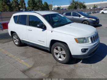  Salvage Jeep Compass