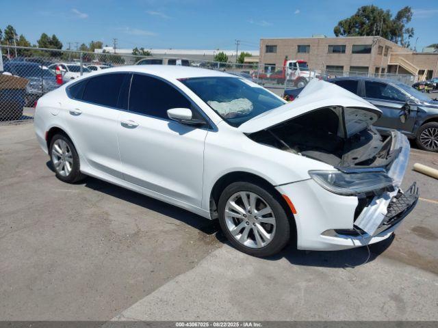  Salvage Chrysler 200