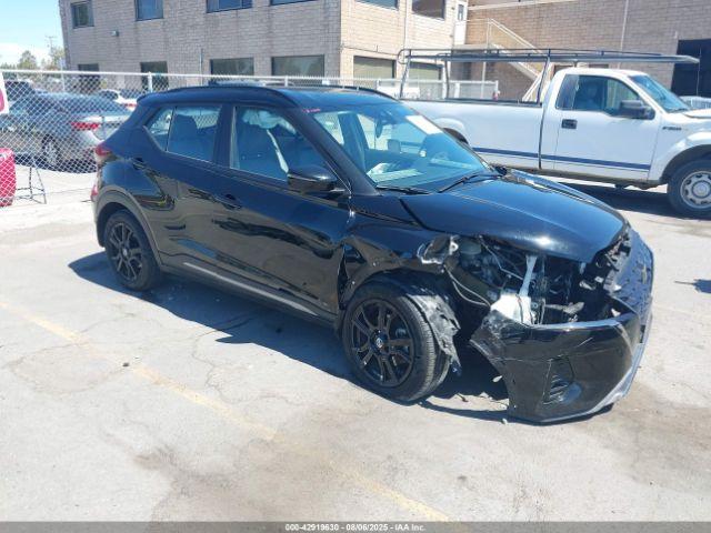  Salvage Nissan Kicks