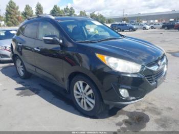  Salvage Hyundai TUCSON