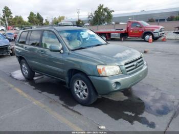  Salvage Toyota Highlander