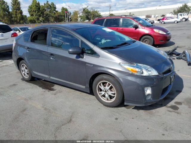  Salvage Toyota Prius