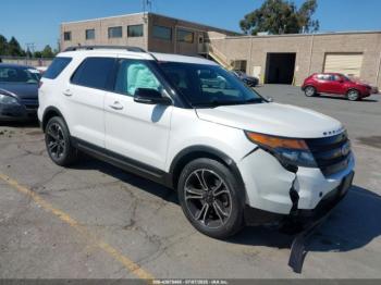  Salvage Ford Explorer