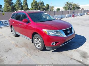  Salvage Nissan Pathfinder