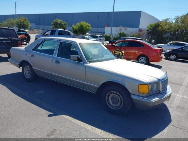  Salvage Mercedes-Benz 300