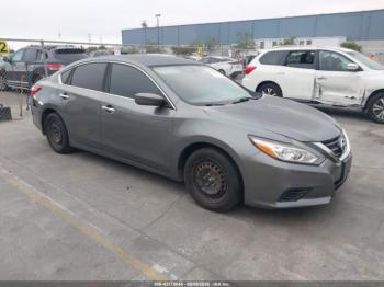  Salvage Nissan Altima