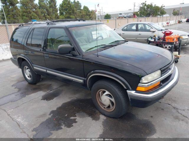  Salvage Chevrolet Blazer